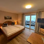 Hotel Fischer Am 3*