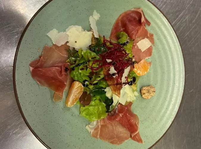 湖畔渔夫酒店 福森