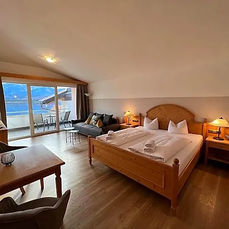 Fischer Am Hotel 3*